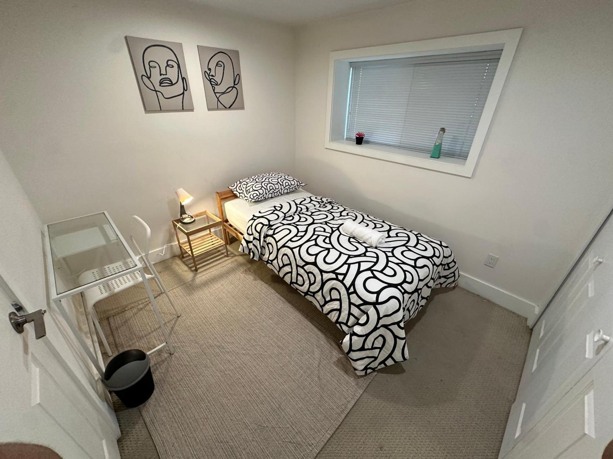 Private Room In A Shared House Vancouver Esterno foto