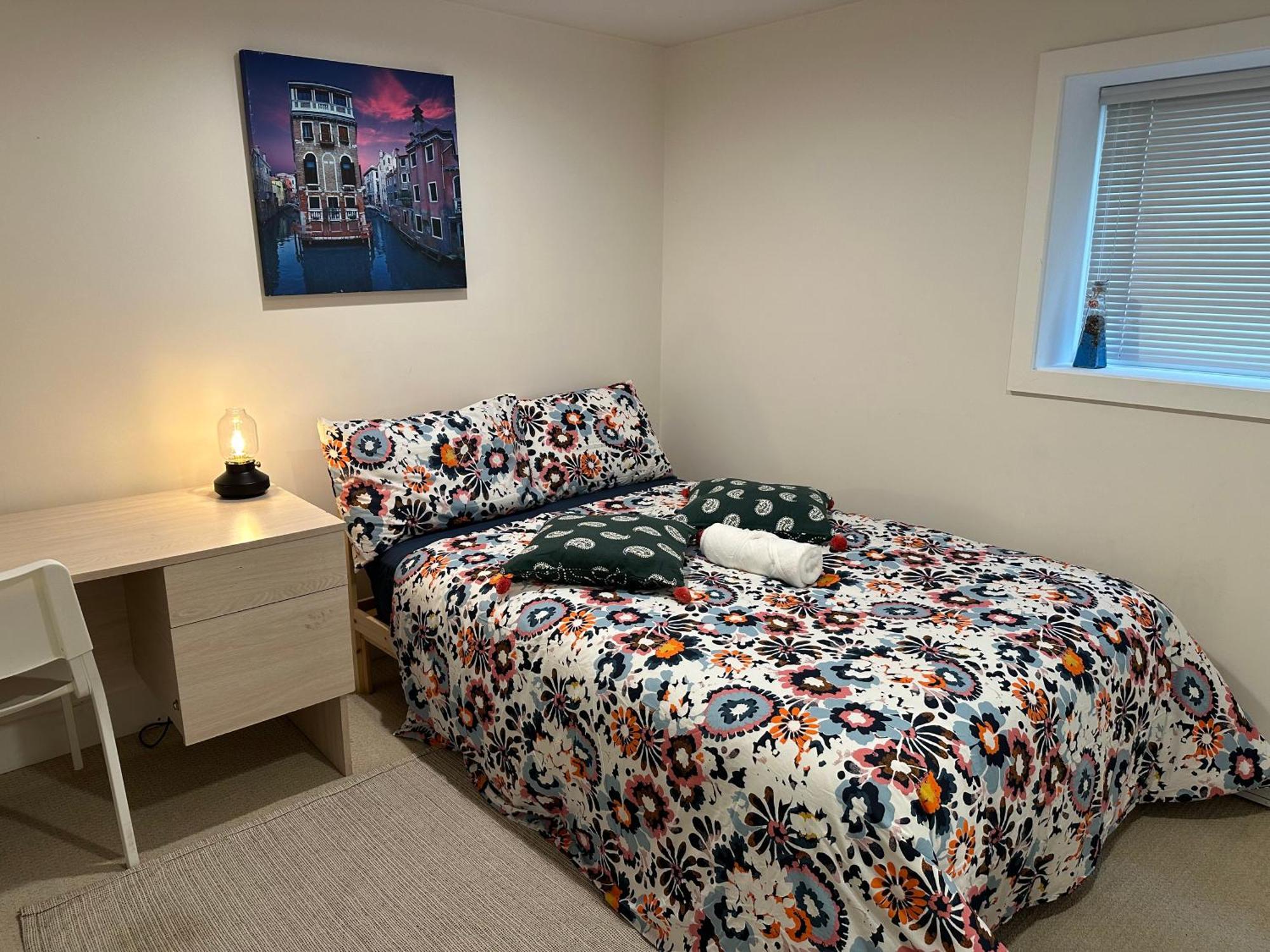 Private Room In A Shared House Vancouver Esterno foto